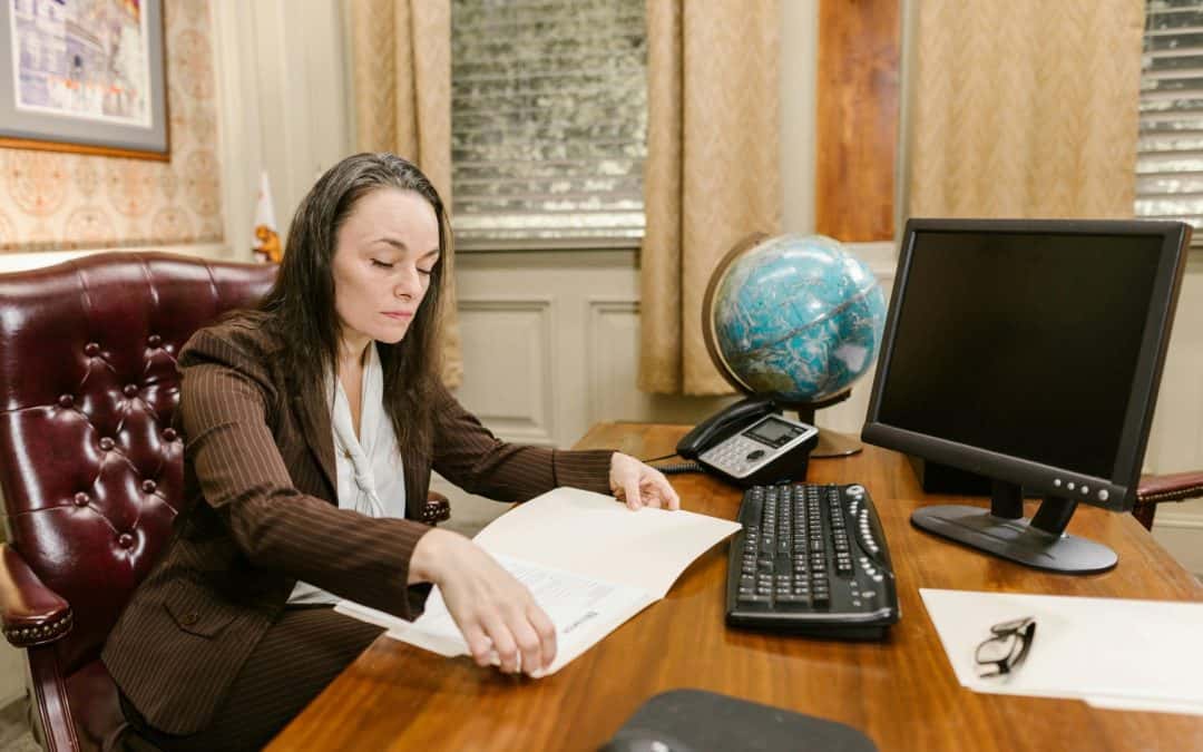 The Ideal Solution for Attorneys: Virtual Administrative Assistant